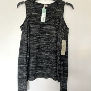 𝅺rd Style- Nalea Cold Shoulder Knit top black XS fitted long sleeve